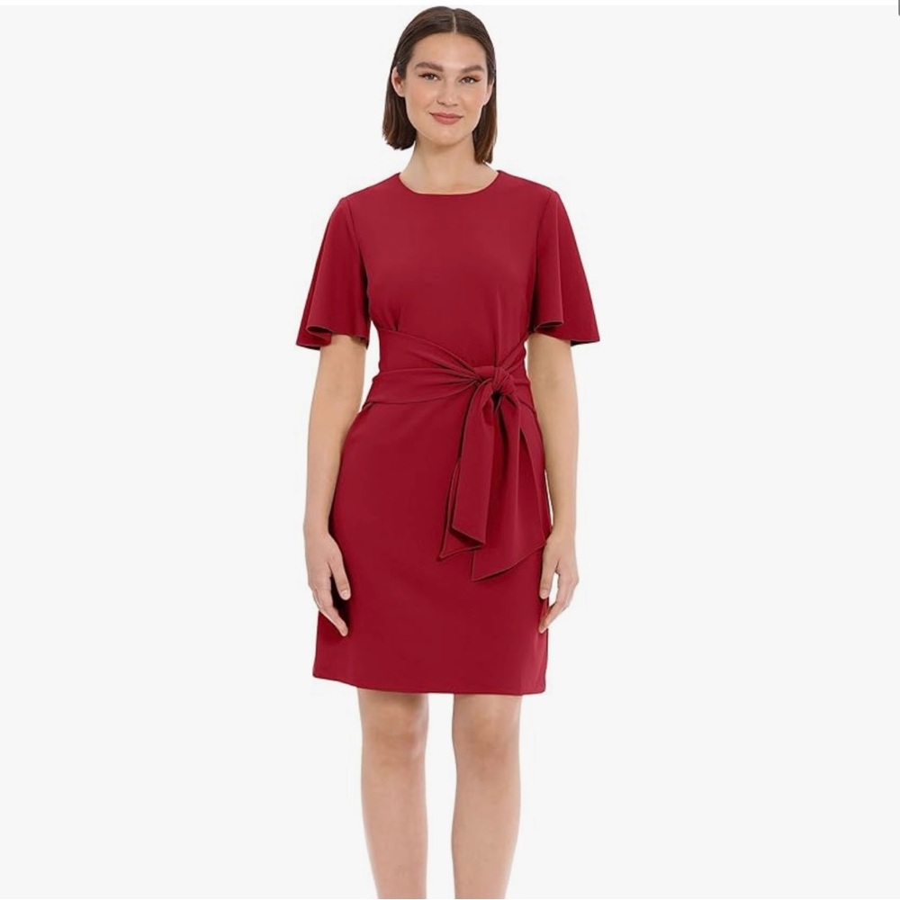 Donna Morgan Women’s Tie Front Crepe Dress